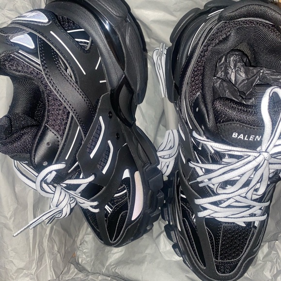 Balenciaga triple s runner size 38 - Picture 4 of 8
